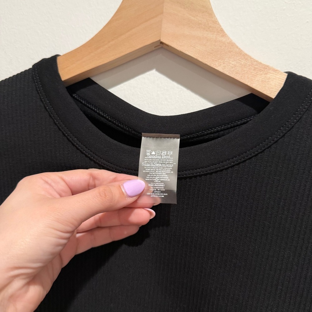 Aritzia Sunday Best Sinch Seamless Ribbed T-Shirt Black Size S - Picture 5 of 5